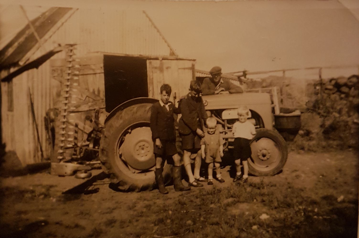 Buchan Alec Tara and two visiting boys at Crepigill